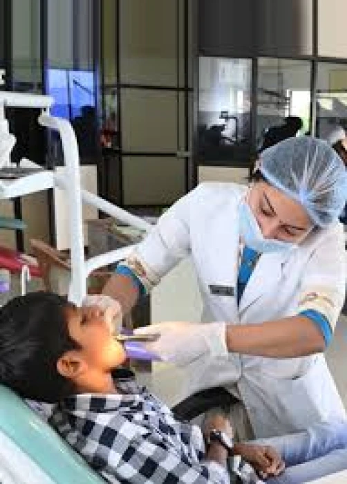 DIPLOMA IN DENTAL CLINIC